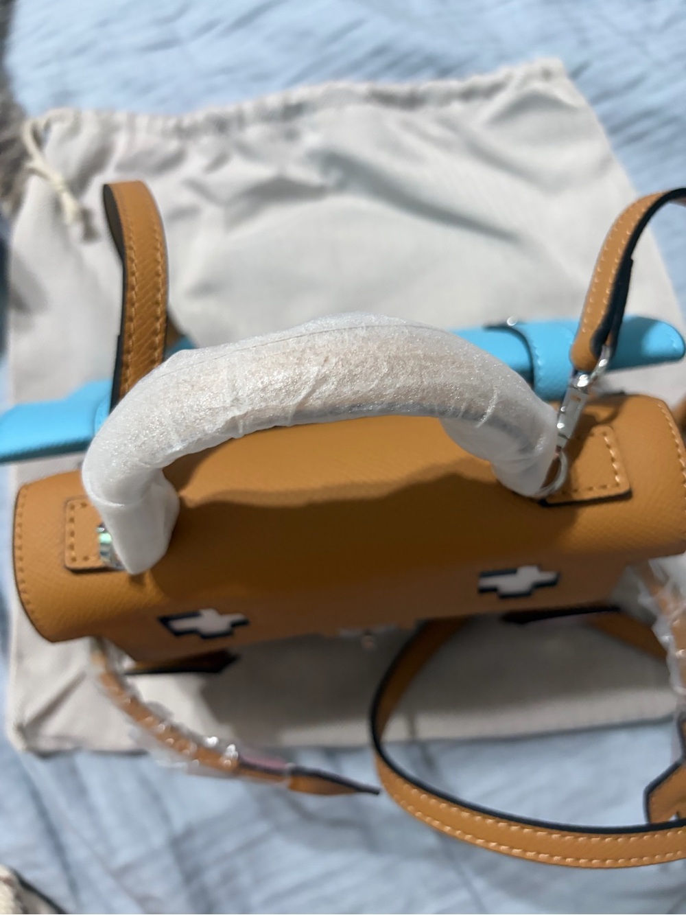 Designer Biscuit Color Leather Top-Handle Crossbody with Pink Feet Kelly style - Picture 5 of 7